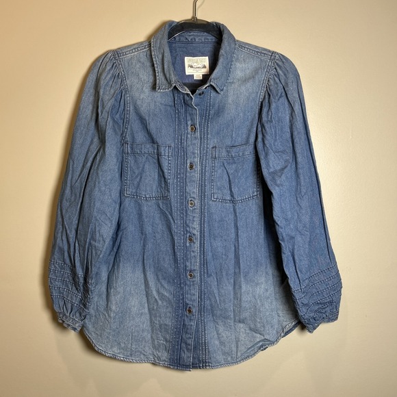 American Eagle By Payless Tops - American Eagle Shirt Womens Medium Blue Denim Long Sleeve Button Up Pockets